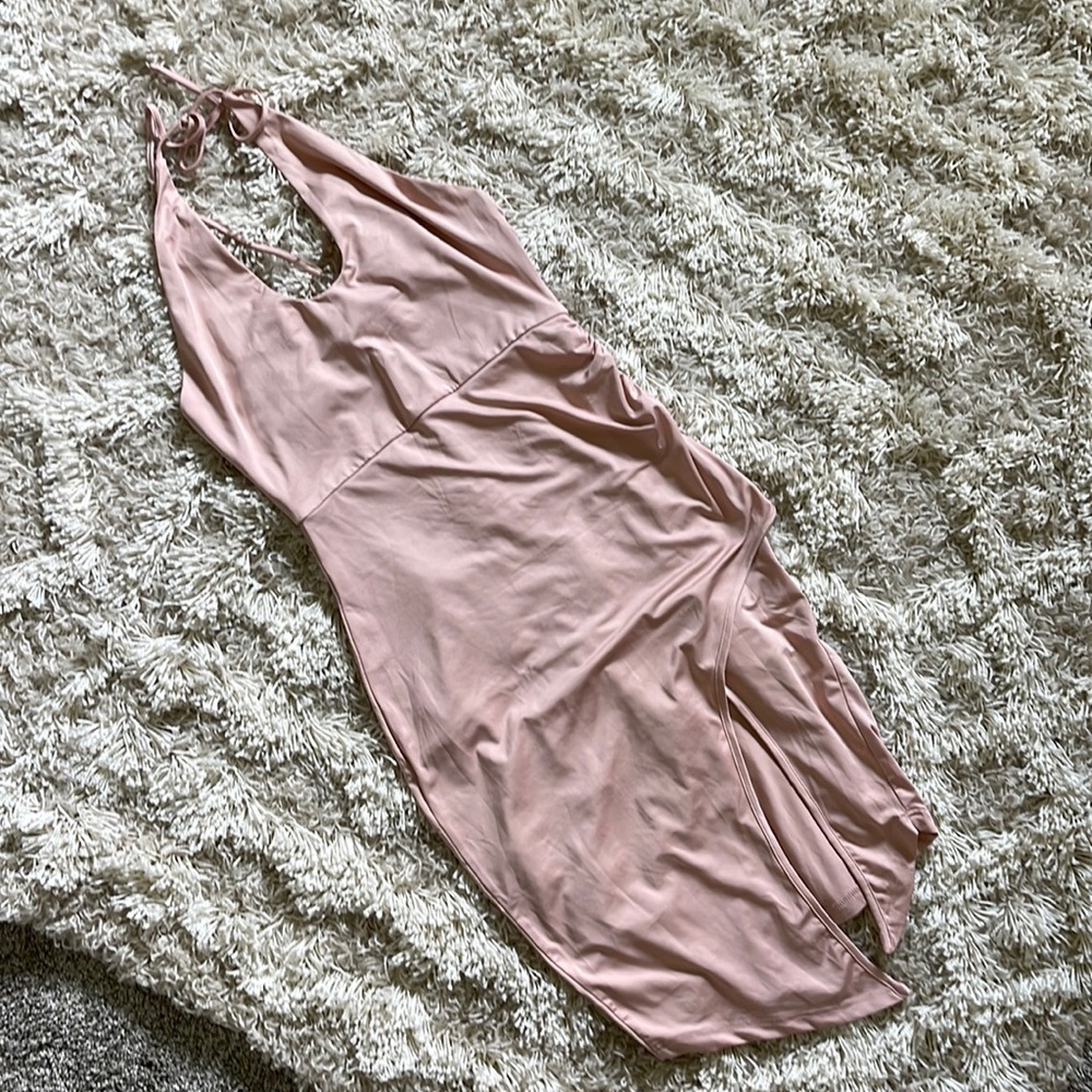 NWOT Tobi Fitted Halter Dress in Pink